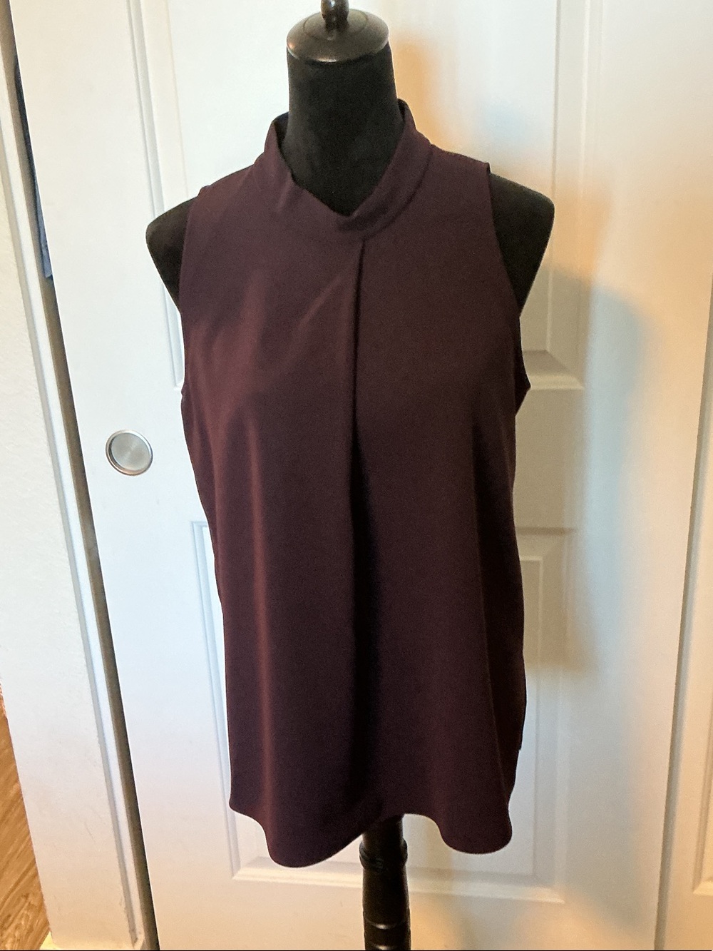 Theory Talniza Admiral Crepe Sleeveless Mock Neck Blouse M